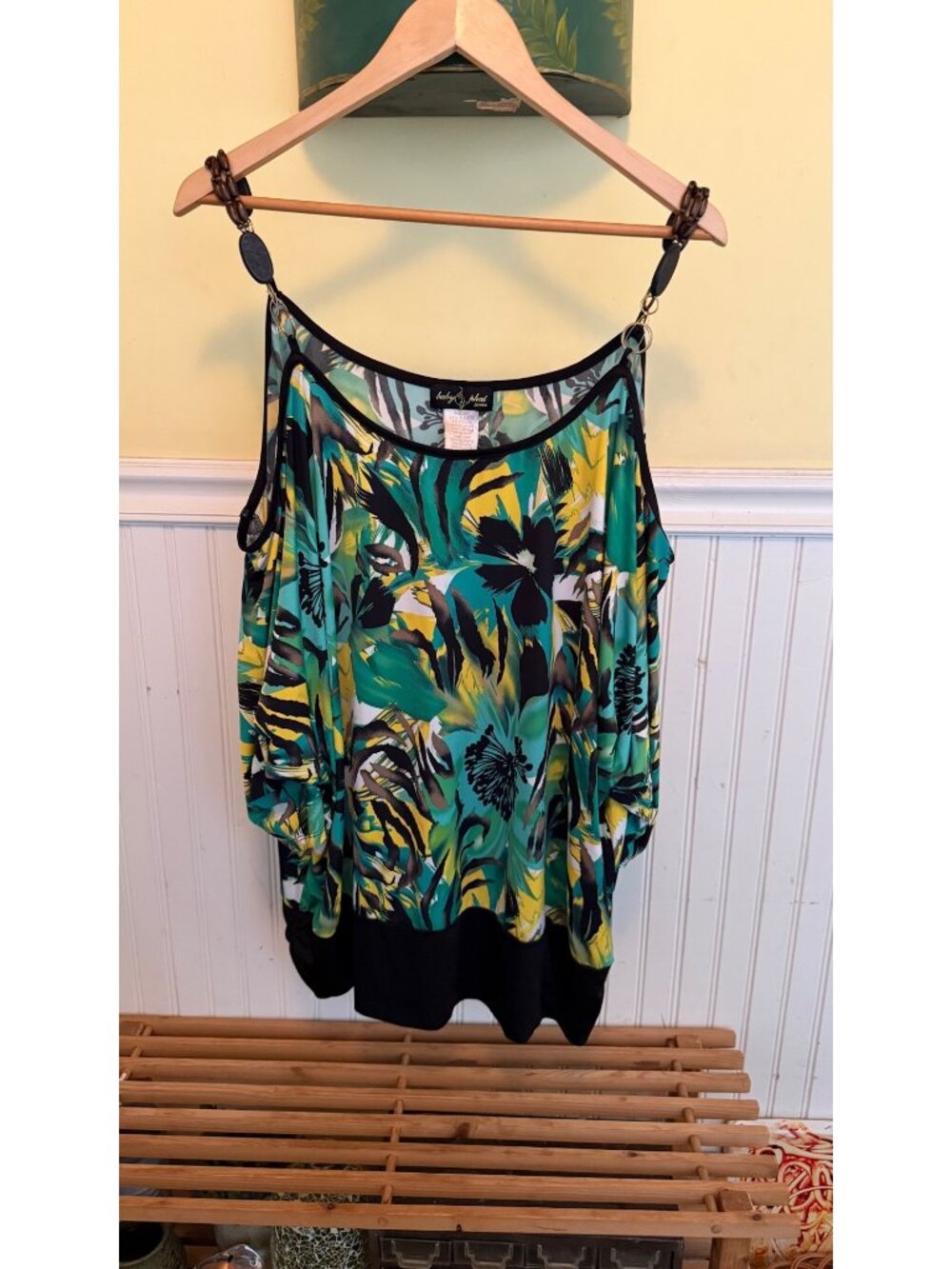 Baby Phat Womens Tropical Print Cold Shoulder Top 3X